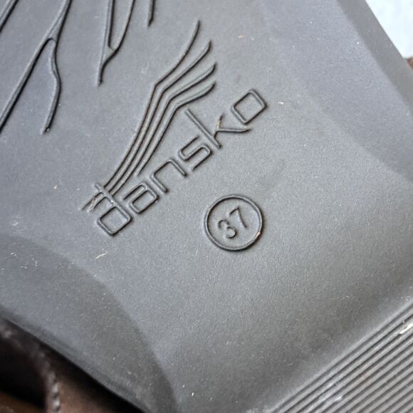 Dansko Reece Women’s Size 6.5 / EU 37 Brown Leather Toe Loop Sandals Thongs - Picture 8 of 9